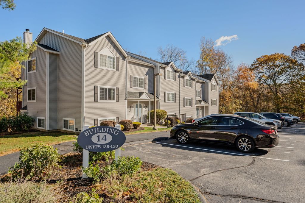 310 Boston Post Road 145, Waterford, CT 06385