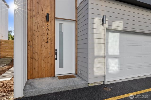 20124 61st Place W, Lynnwood, WA 98036