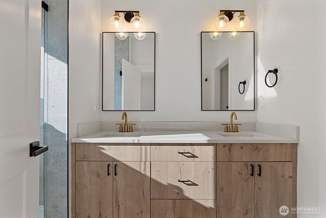 20124 61st Place W, Lynnwood, WA 98036