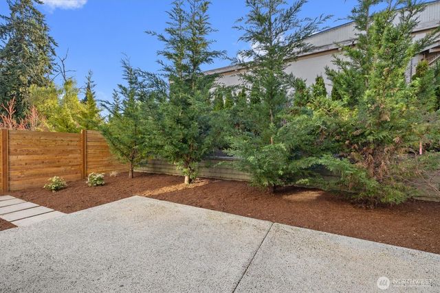 20124 61st Place W, Lynnwood, WA 98036