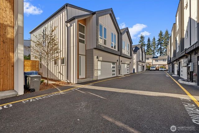 20124 61st Place W, Lynnwood, WA 98036