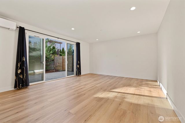 20124 61st Place W, Lynnwood, WA 98036