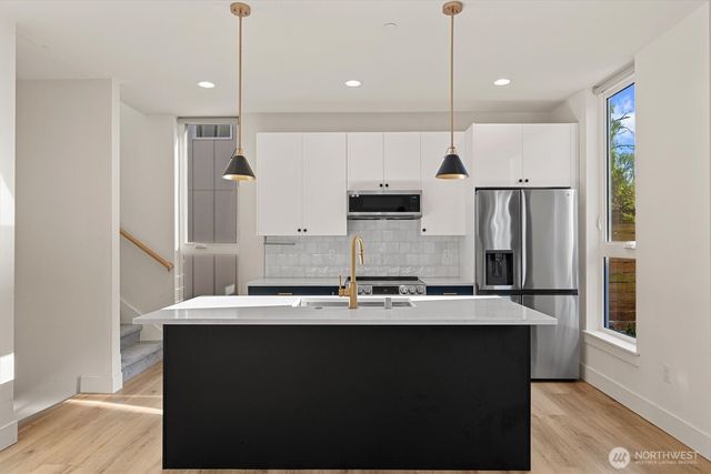 20124 61st Place W, Lynnwood, WA 98036