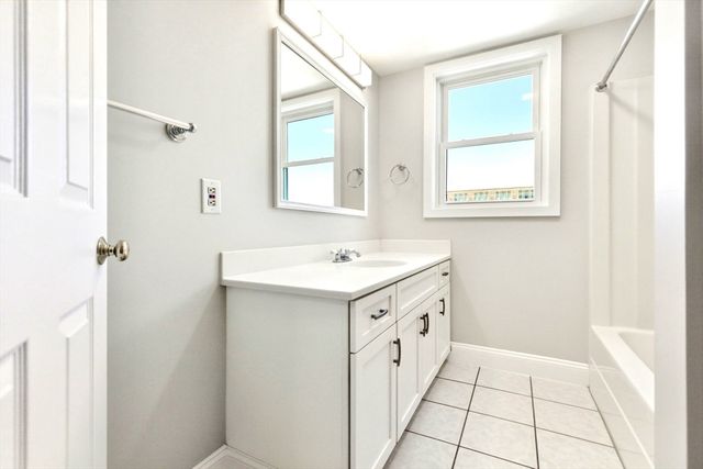 442 Main St, Boston, MA 02129