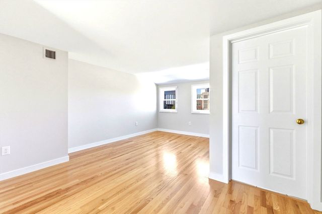 442 Main St, Boston, MA 02129