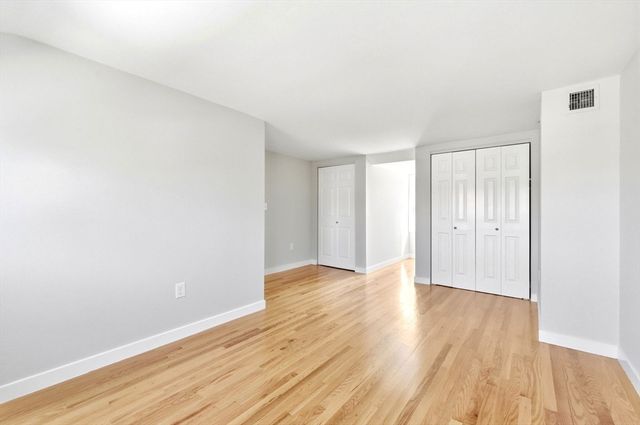 442 Main St, Boston, MA 02129