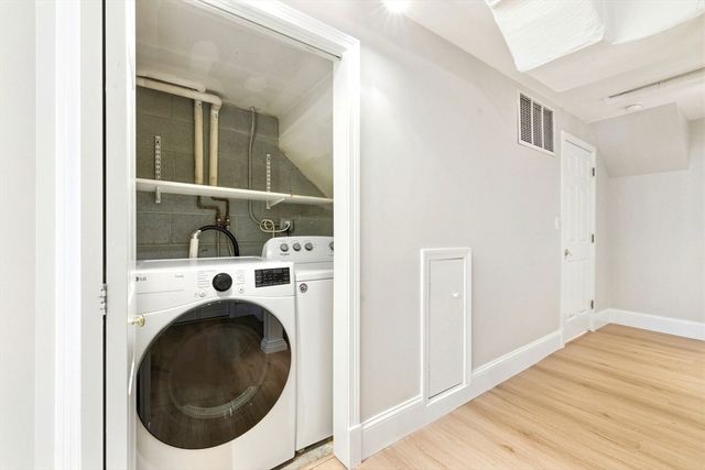 442 Main St, Boston, MA 02129