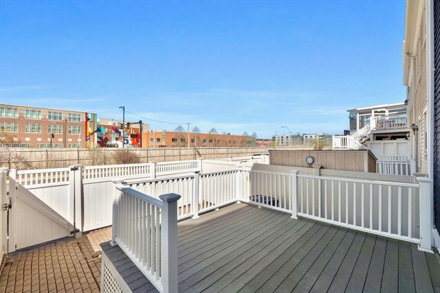 442 Main St, Boston, MA 02129