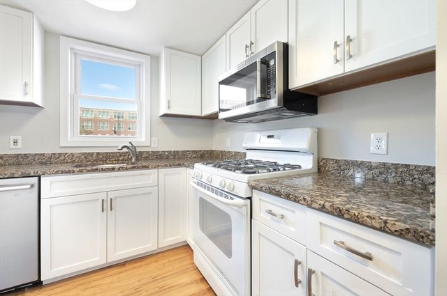 442 Main St, Boston, MA 02129