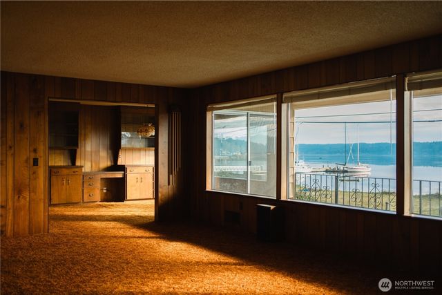 4710 NE North Shore Road, Belfair, WA 98528