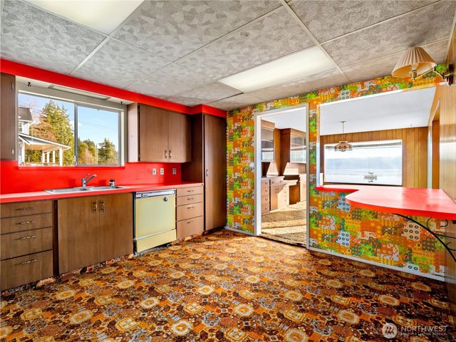 4710 NE North Shore Road, Belfair, WA 98528