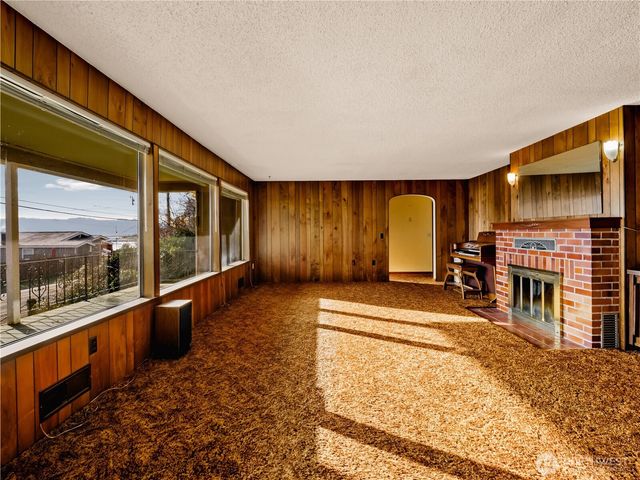 4710 NE North Shore Road, Belfair, WA 98528