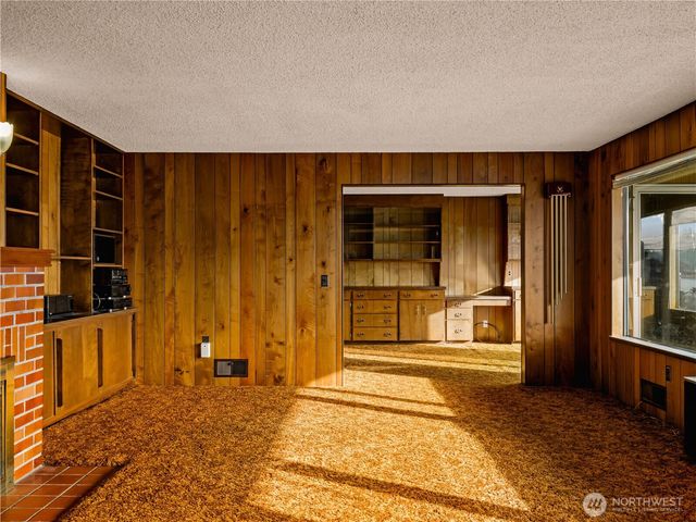 4710 NE North Shore Road, Belfair, WA 98528