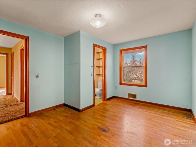 4710 NE North Shore Road, Belfair, WA 98528