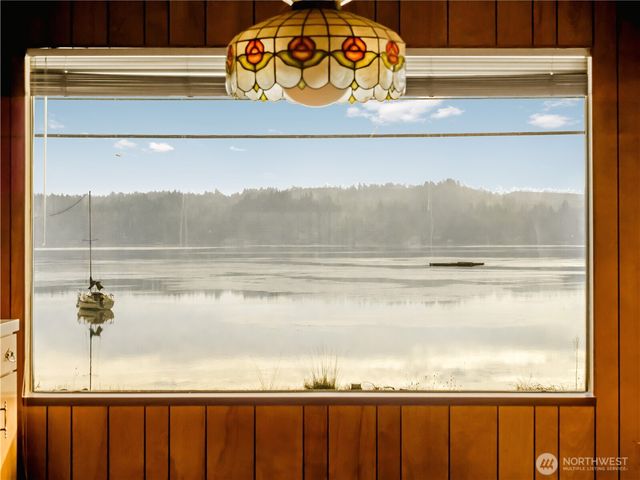 4710 NE North Shore Road, Belfair, WA 98528