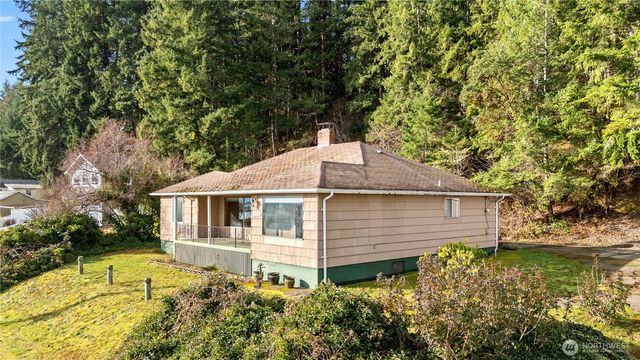 4710 NE North Shore Road, Belfair, WA 98528