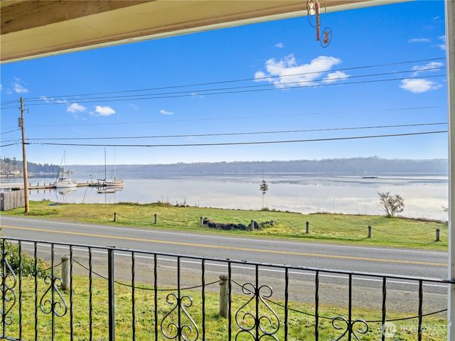 4710 NE North Shore Road, Belfair, WA 98528