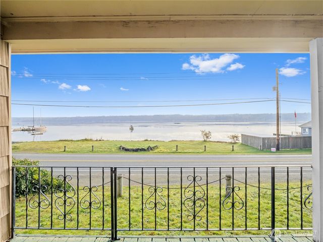 4710 NE North Shore Road, Belfair, WA 98528