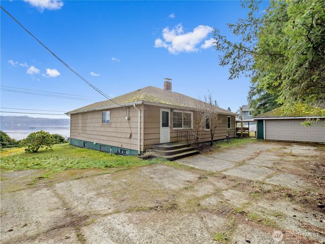 4710 NE North Shore Road, Belfair, WA 98528
