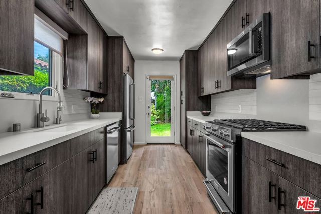 828 Howard Street, Marina Del Rey, CA 90292