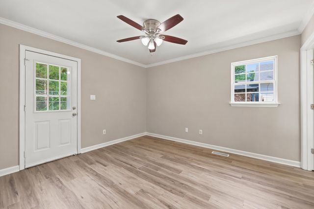 4356 Bayshore Dr., Little River, SC 29566