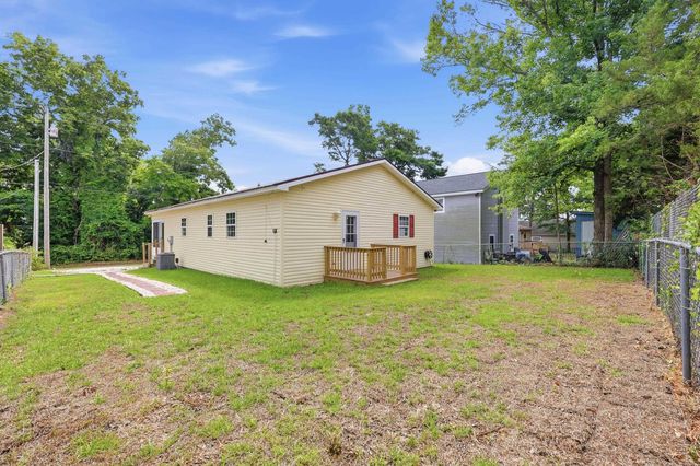 4356 Bayshore Dr., Little River, SC 29566