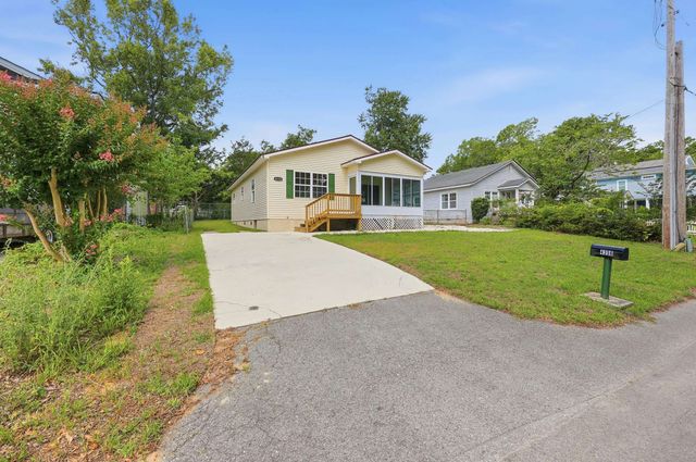 4356 Bayshore Dr., Little River, SC 29566