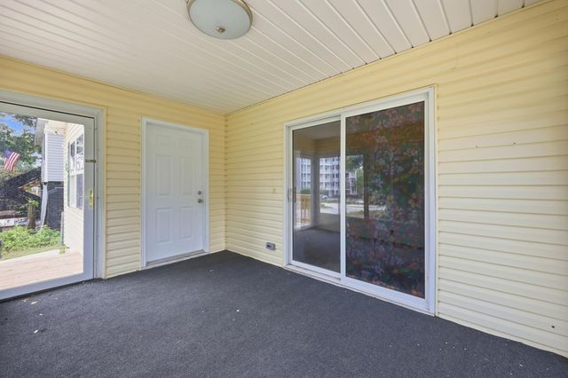 4356 Bayshore Dr., Little River, SC 29566
