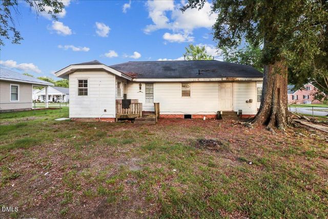 212 S Sixth Street, Smithfield, NC 27577