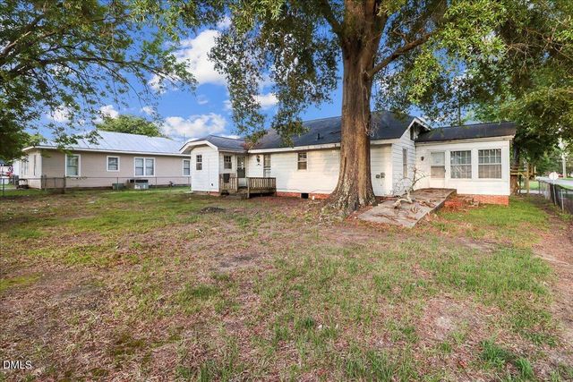212 S Sixth Street, Smithfield, NC 27577