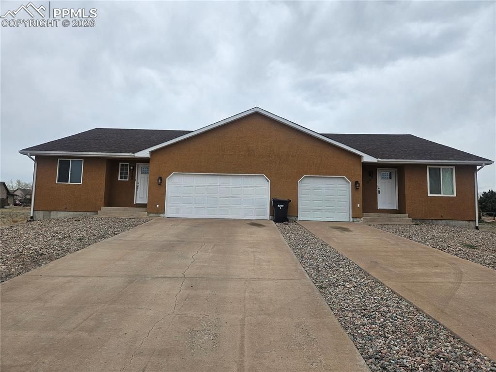 323-325 W Magpie Lane, Pueblo West, CO 81007