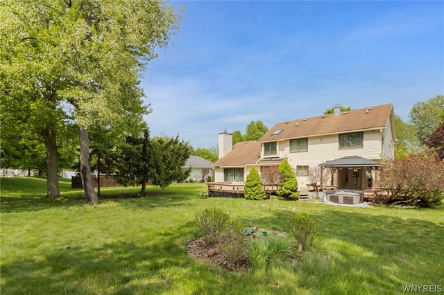 66 Windsong Court, Amherst, NY 14051