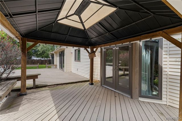 66 Windsong Court, Amherst, NY 14051