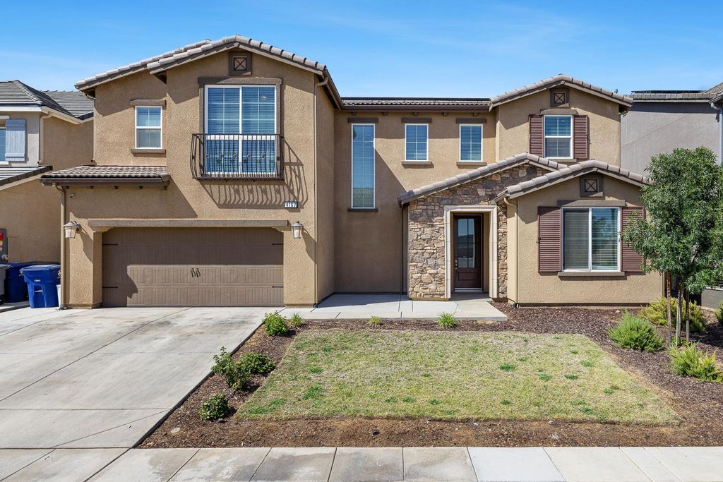 Image 1 of property listing at 4167 Poe Avenue, Clovis, CA 93619