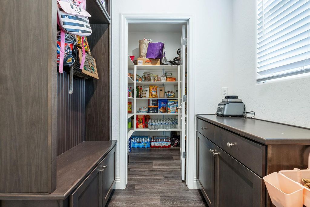 Image 21 of property listing at 4167 Poe Avenue, Clovis, CA 93619