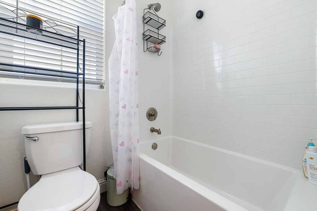 Image 39 of property listing at 4167 Poe Avenue, Clovis, CA 93619
