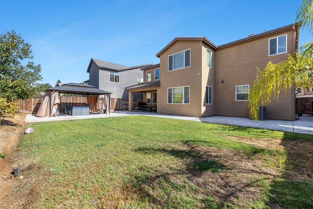 Image 56 of property listing at 4167 Poe Avenue, Clovis, CA 93619