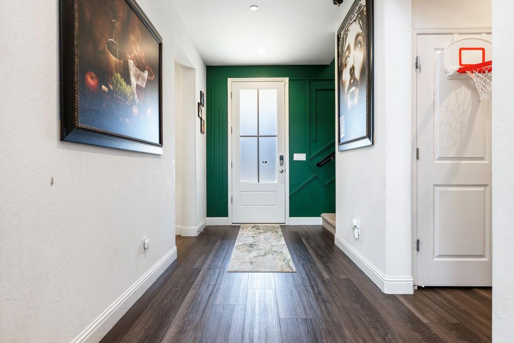 Image 6 of property listing at 4167 Poe Avenue, Clovis, CA 93619
