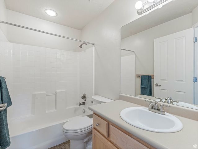6206 S 1450 E, South Ogden, UT 84405