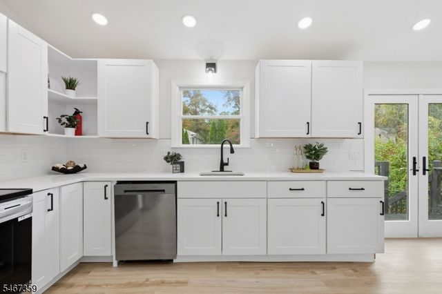 1 Sunset Ter, Vernon Twp., NJ 07460