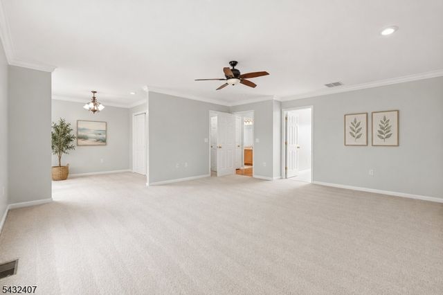 33 E Burgess Dr, Piscataway Twp., NJ 08854