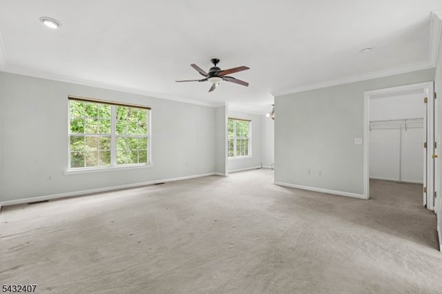 33 E Burgess Dr, Piscataway Twp., NJ 08854