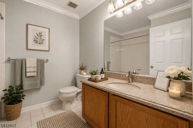 33 E Burgess Dr, Piscataway Twp., NJ 08854