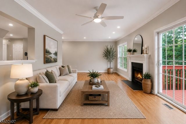 33 E Burgess Dr, Piscataway Twp., NJ 08854