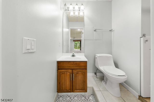 33 E Burgess Dr, Piscataway Twp., NJ 08854