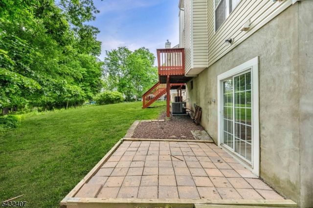 33 E Burgess Dr, Piscataway Twp., NJ 08854