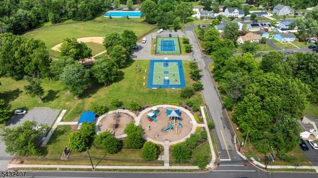 33 E Burgess Dr, Piscataway Twp., NJ 08854