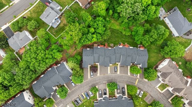 33 E Burgess Dr, Piscataway Twp., NJ 08854