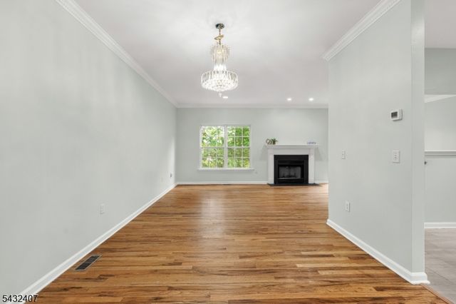 33 E Burgess Dr, Piscataway Twp., NJ 08854