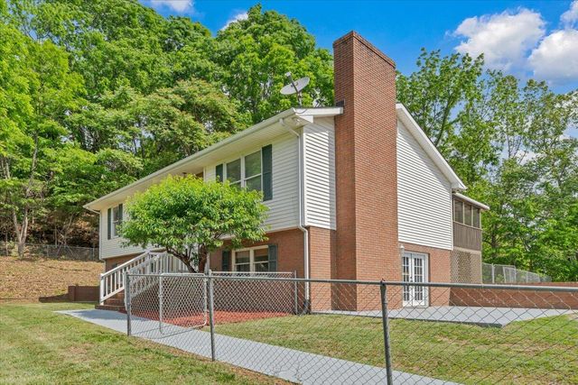 347 Roy RD, Troutville, VA 24175